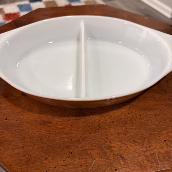 PYREX Brown and White Divided Dish - Picture 2 of 4